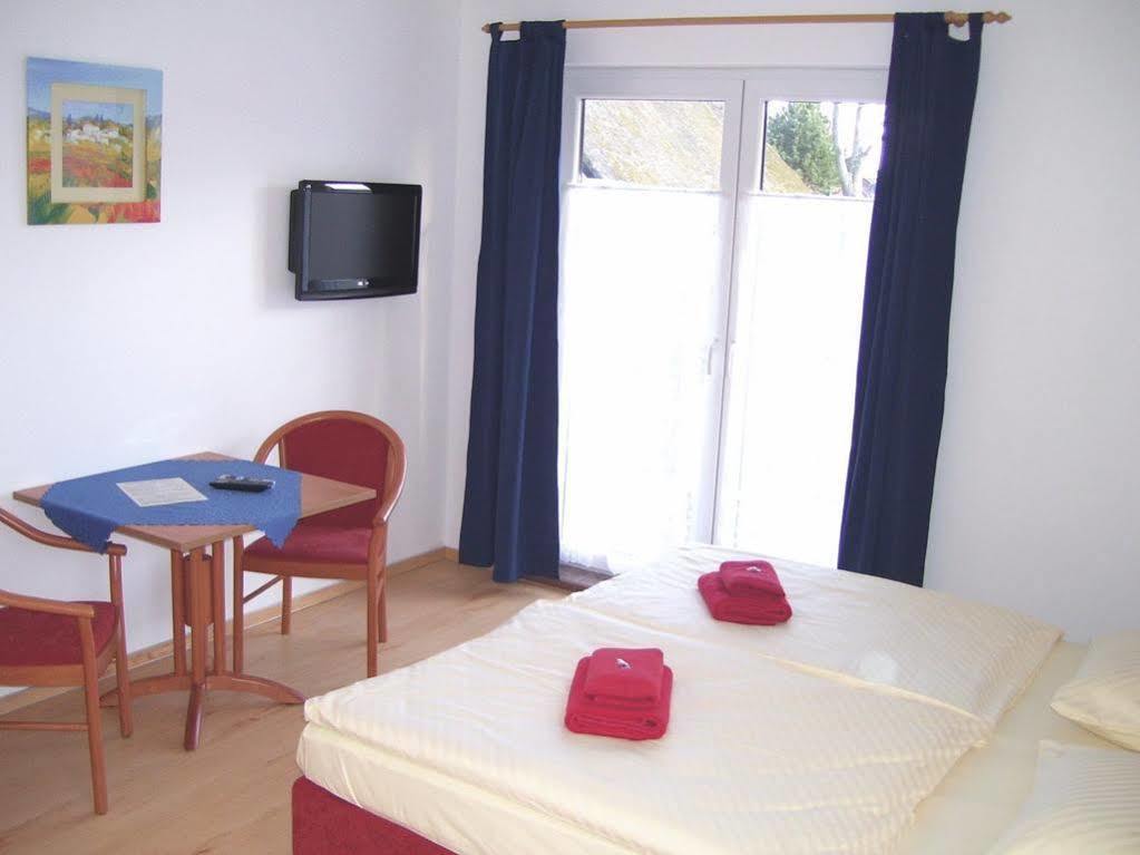 Pension Elmenhorst Elmenhorst/Lichtenhagen Esterno foto